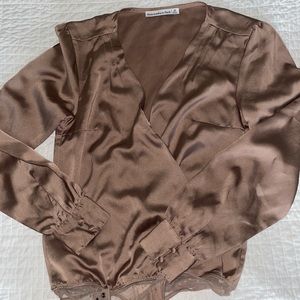 ABERCROMBIE AND FITCH WRAP SILKY BODYSUIT BLOUSE